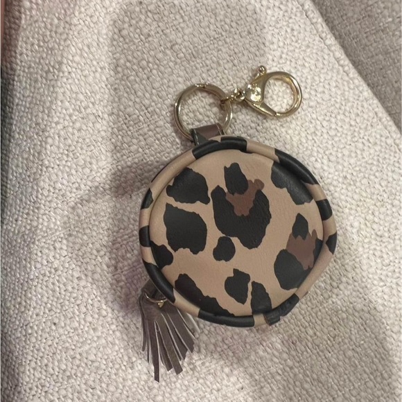 Itzy Ritzy large leopard diaper bag